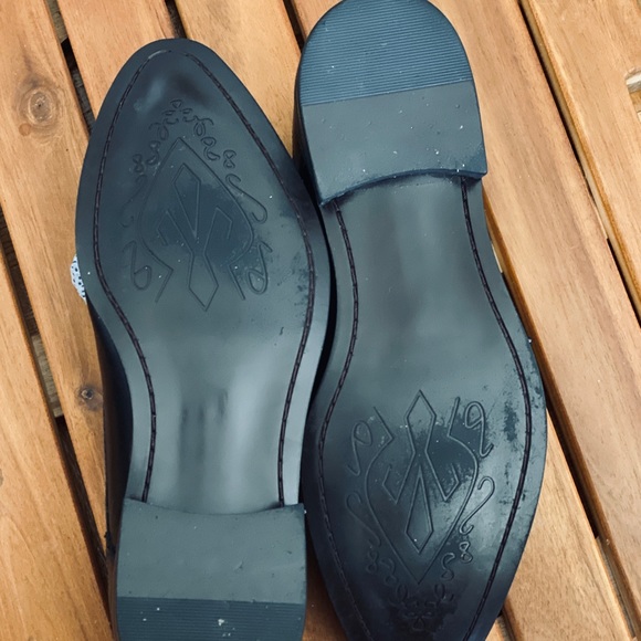 Brand new dress shoes with box, great quality - Picture 3 of 5